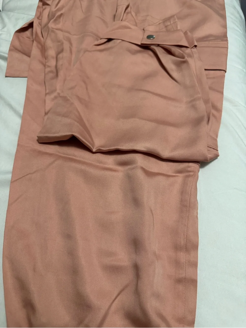 Women’s Pink Tie-Waist Cargo Pants - Picture 3 of 8